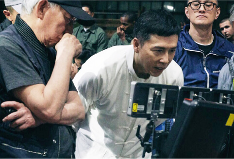 ［脚本］エドモンド・ウォン、深沢寛、チェン・タイリ、ジル・レオン