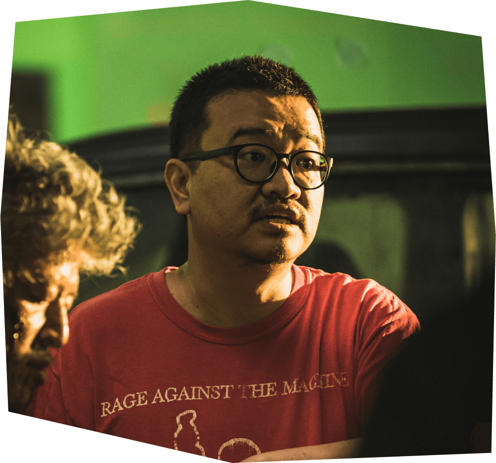 監督：ヨン･サンホ